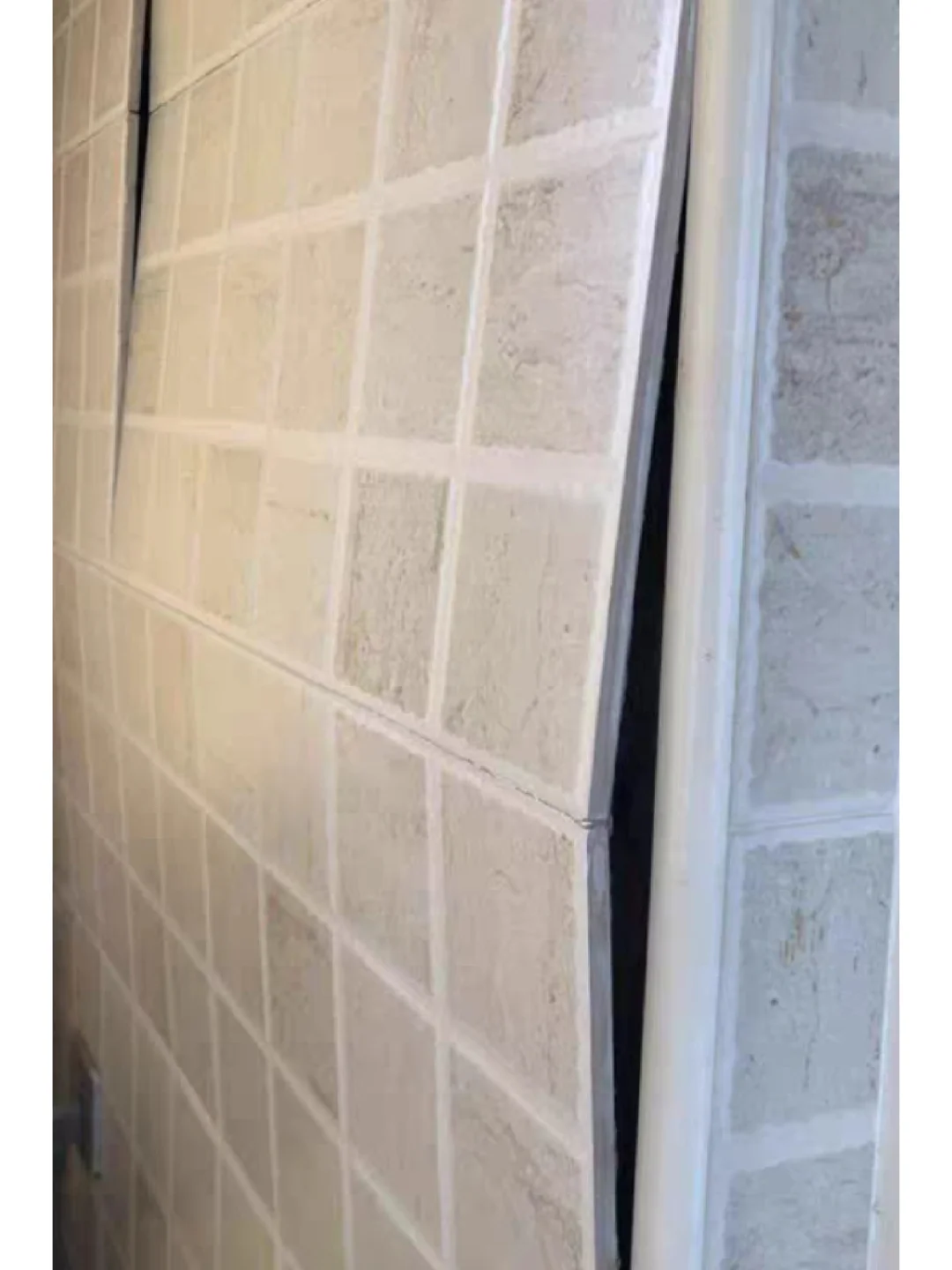 墙砖烂了一小块怎么办视频教程(墙砖烂了一小块怎么办视频教程大全)